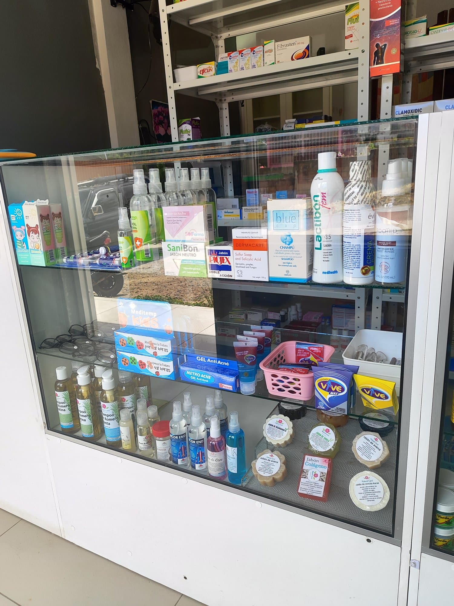 Menú de Farmacia Alkalima — página 1 de 3